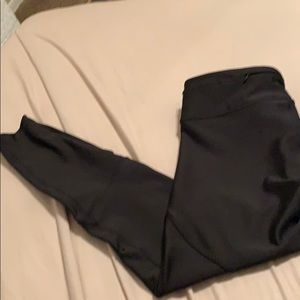 NWOT saucony leggings